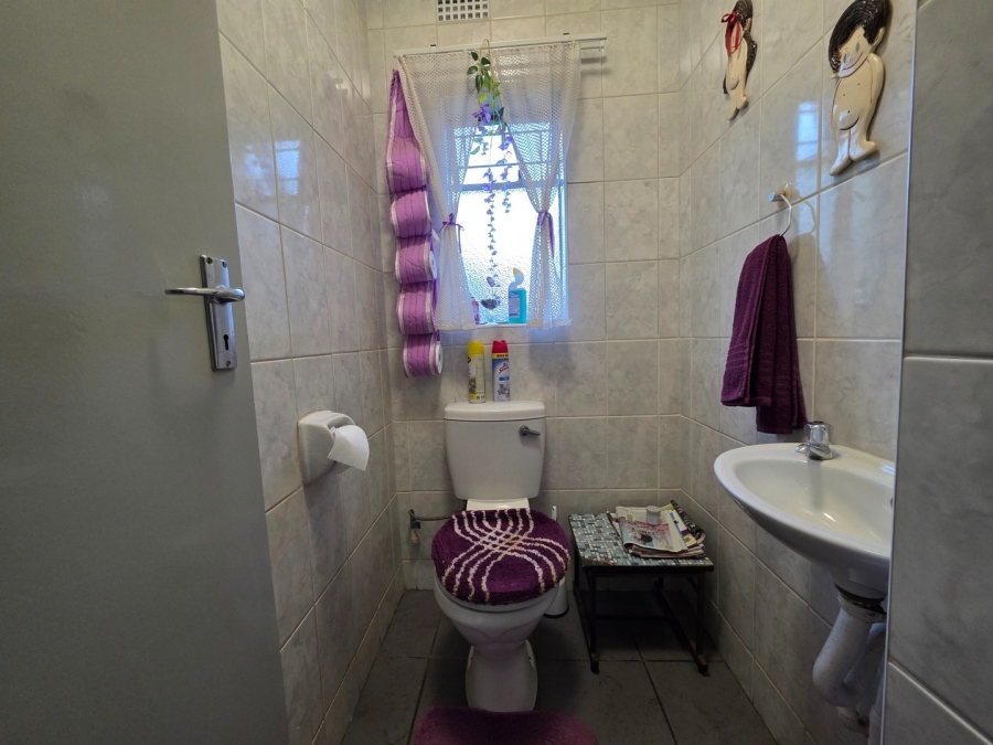 3 Bedroom Property for Sale in Protea Park North West